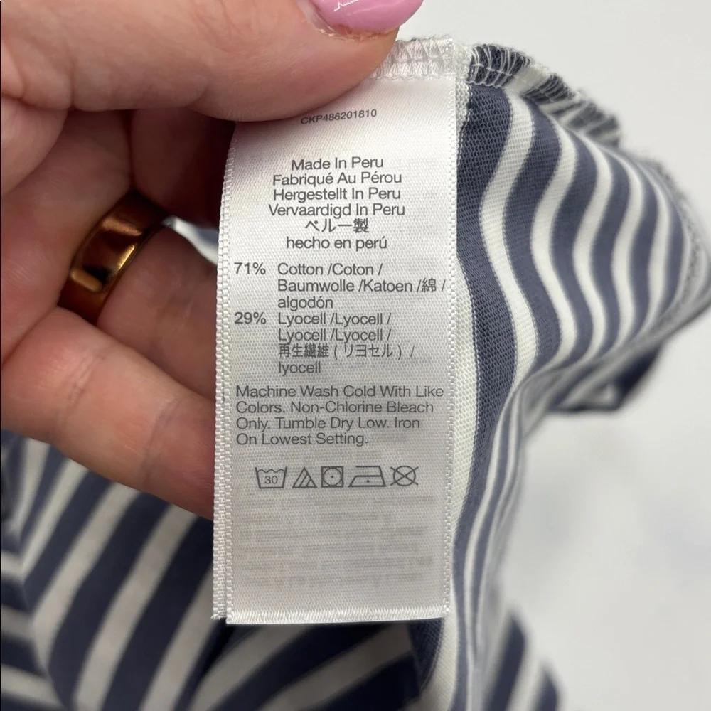 Madewell Structured Muscle Tee - Picture 6 of 6